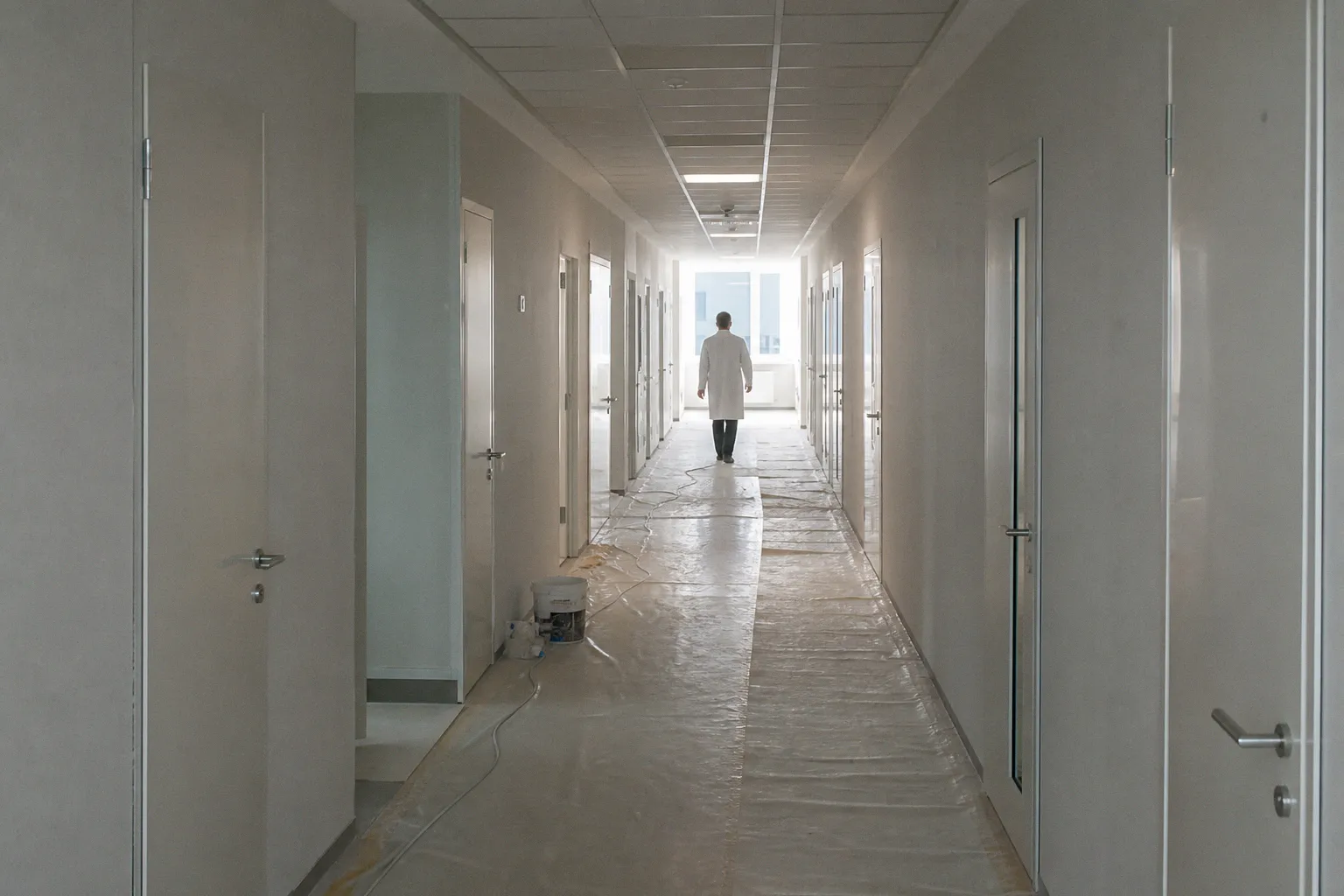Приписки в медицине: помогут ли новые реформы ФСМС и Минздрава остановить хищения